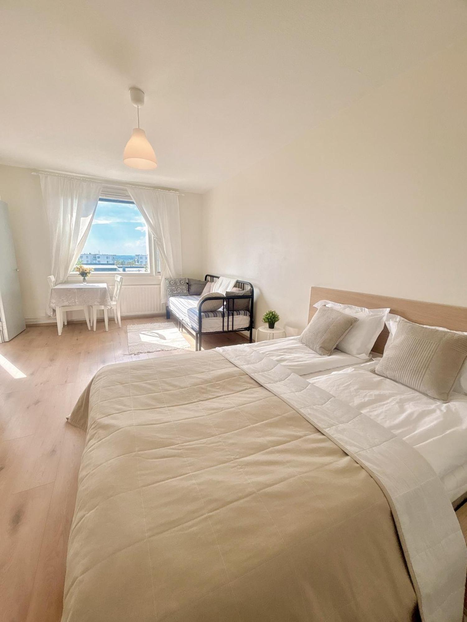 Modern Studio, Private Free Parking ,Near Metro Helsingfors Eksteriør bilde